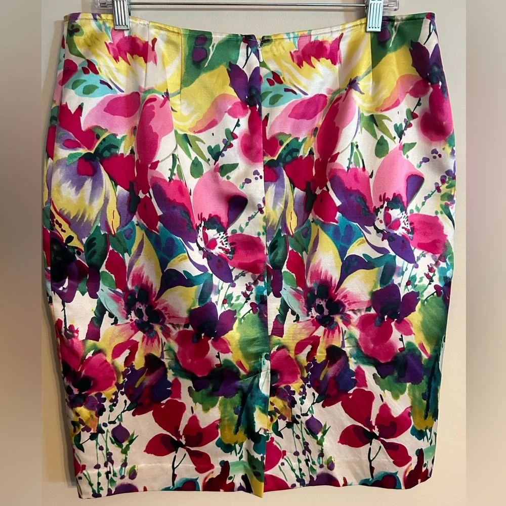 Jones New York Collection Silk Blend Floral Pencil Skirt - Picture 2 of 8